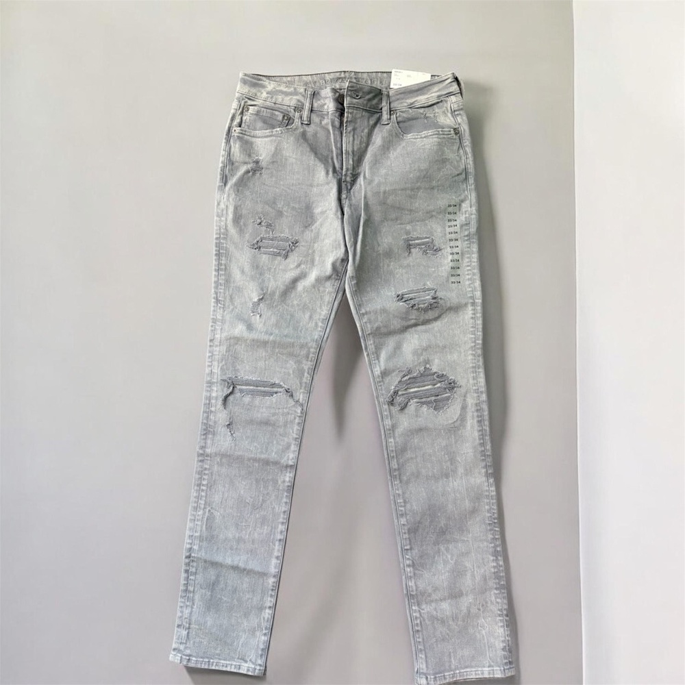 American Eagle Men's Slim Fit Distressed light Grey Jeans 33x34